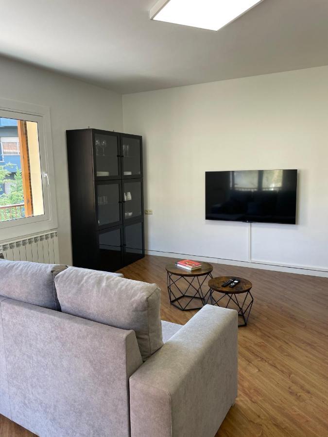 Apartamento Centrico En Berga - Alberga Exterior photo