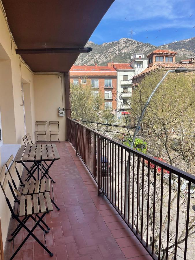 Apartamento Centrico En Berga - Alberga Exterior photo